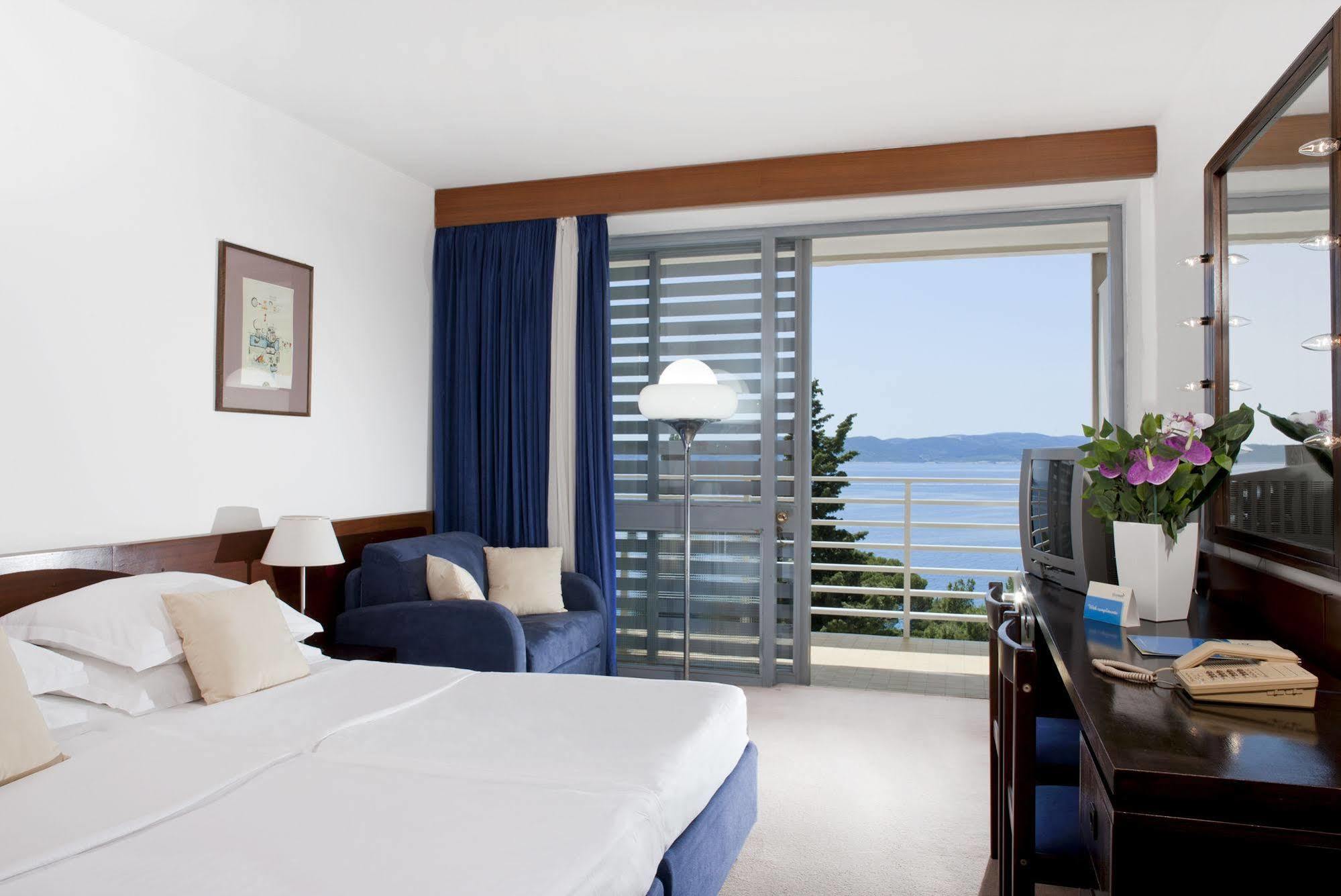 Bluesun Hotel Maestral เบรลา ภายนอก รูปภาพ